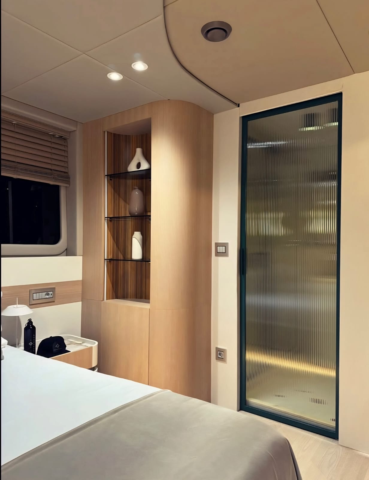 Internal steel doors with clear, frosted and fluted glass options